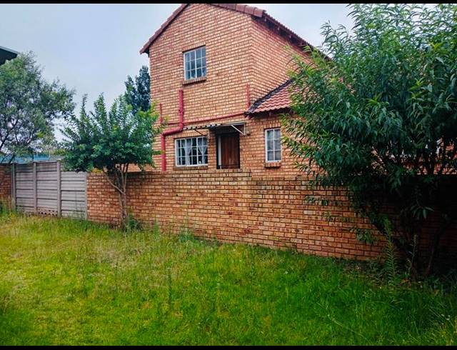 3 BEDROOM DUPLEX FOR SALE IN GROBLERPARK